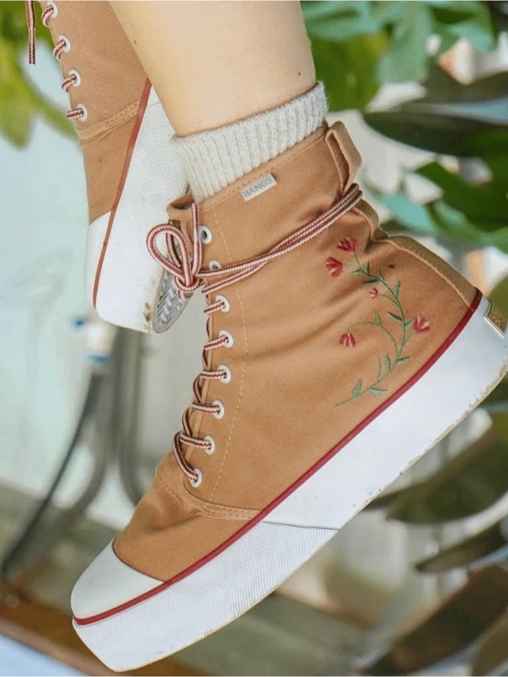 . Bangs Tan & Red Secret Garden Platform Embroidered High Top Sneakers W/Flaws